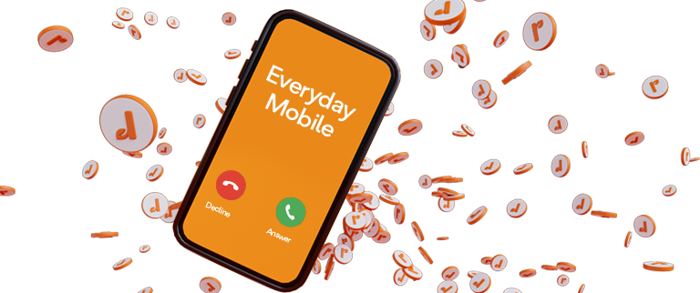 Lady smiling with an Everyday Mobile plan